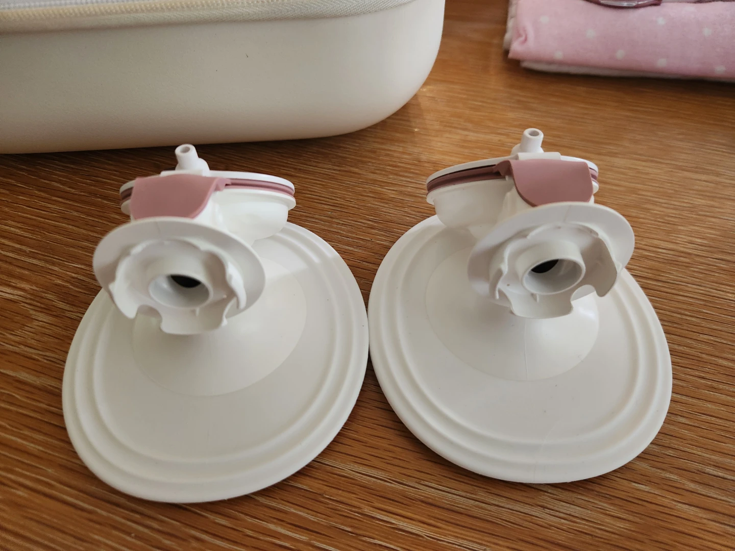 Momcozy Mobile Flow Breast Pump - photo 3