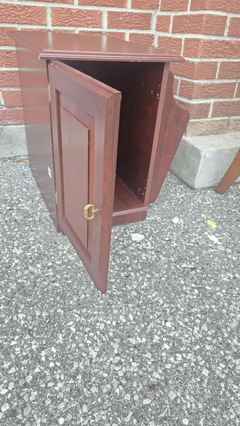 Wooden Magazine Rack with Cabinet - photo 3