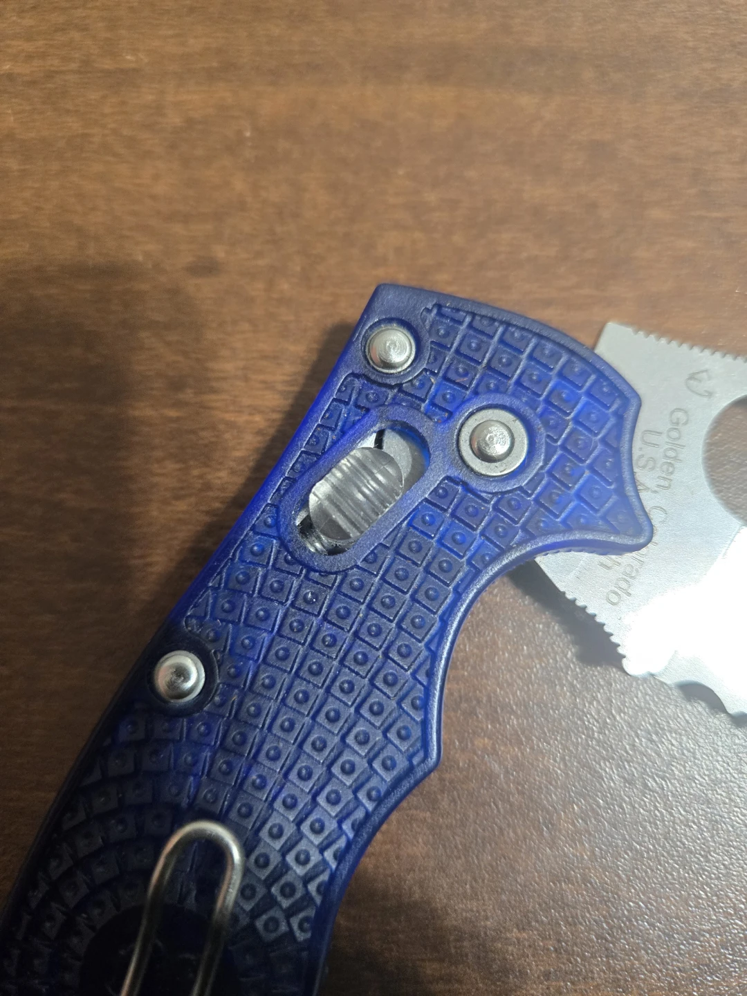 Spyderco Manix 2 Lightweigh folding knife.