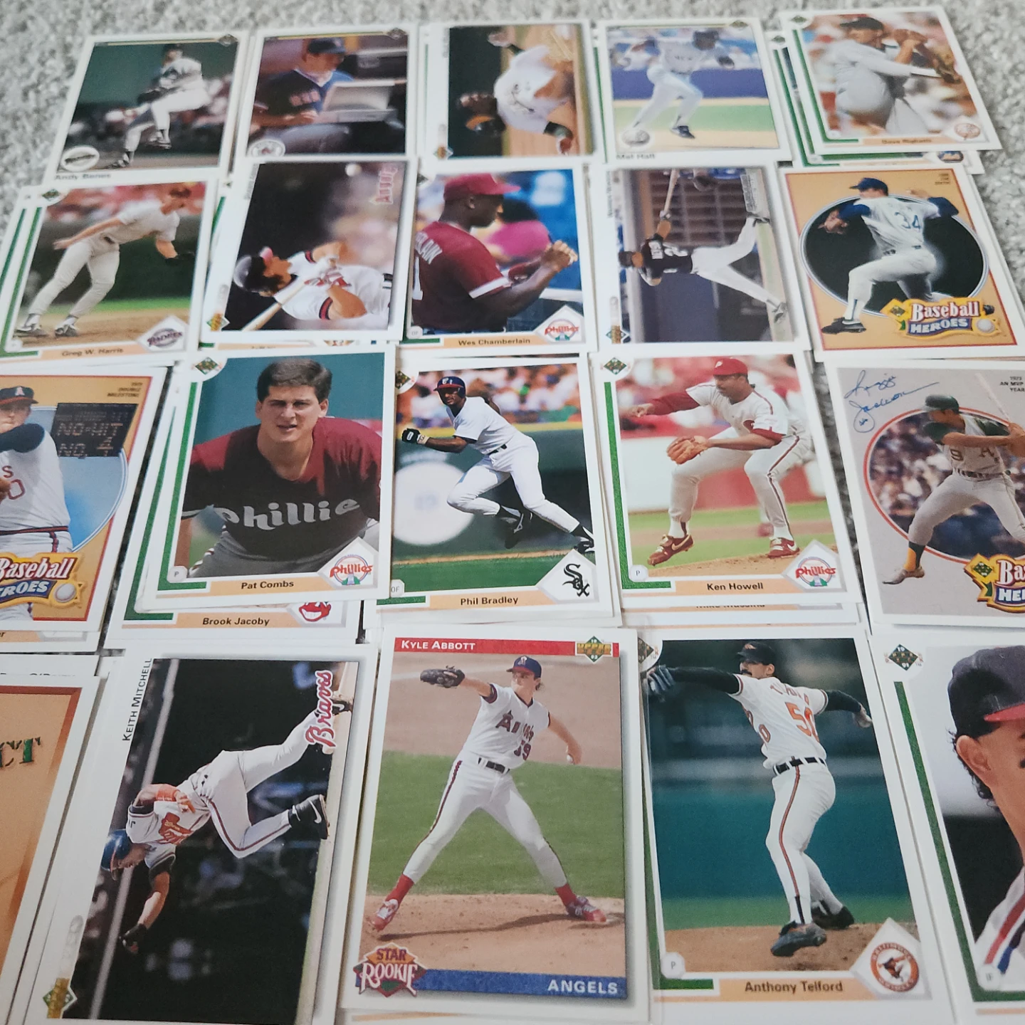 1990s Upper Deck baseball cards   Lot of 40 players - photo 2