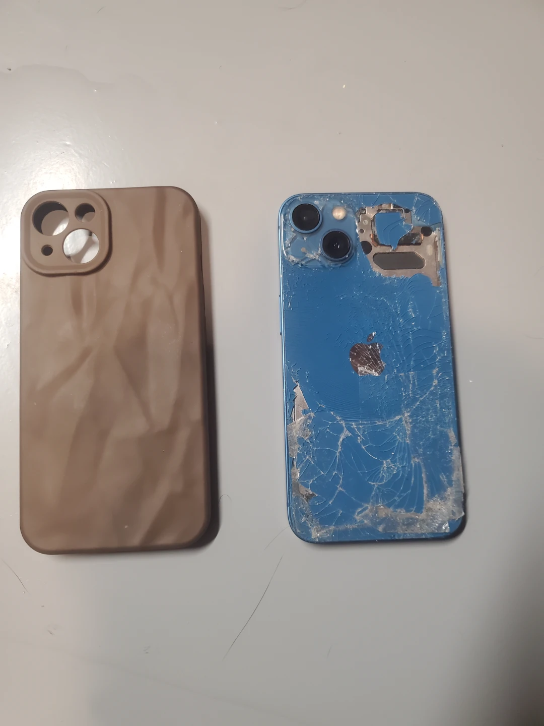 AS IS Apple iPhone 13 256GB - photo 3