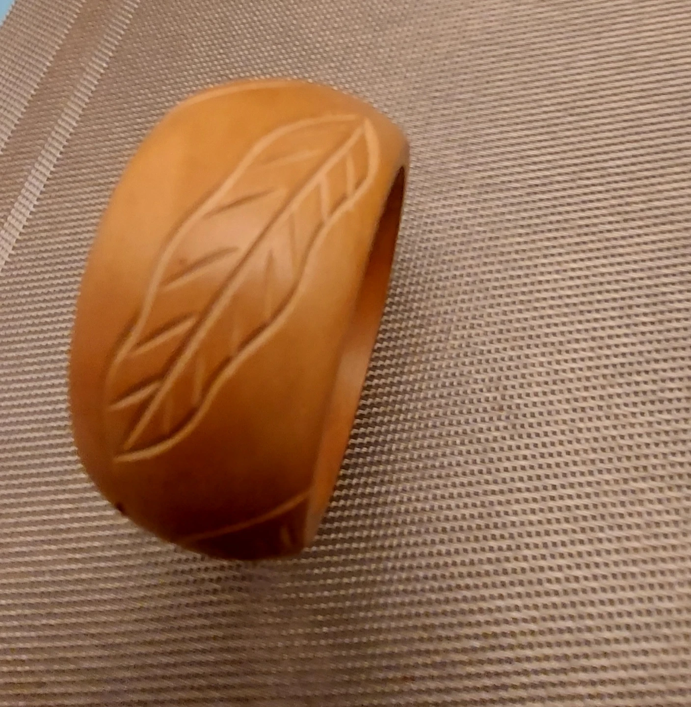 Carved wooden cuff bracelet - photo 2