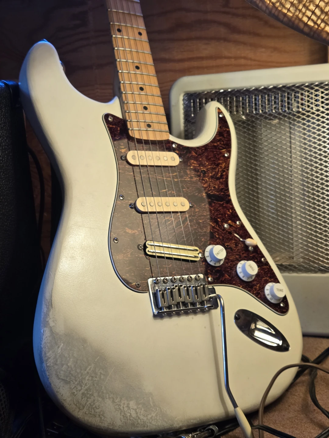 2000 upgraded Squire Strat - photo 2
