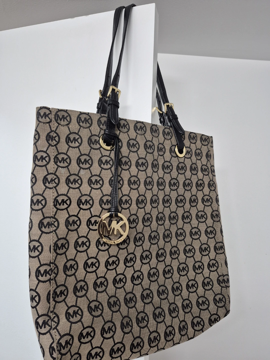 Michael Kors Tote Bag - MK Signature Print