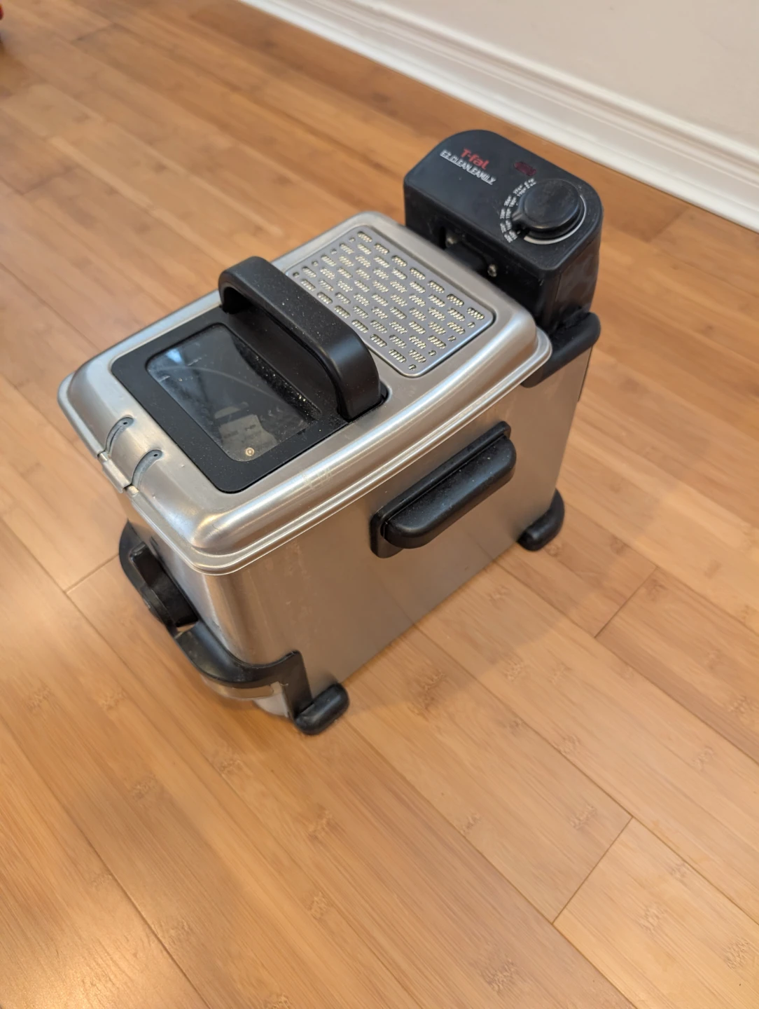 T-fal EZ Clean Family Deep Fryer - photo 2