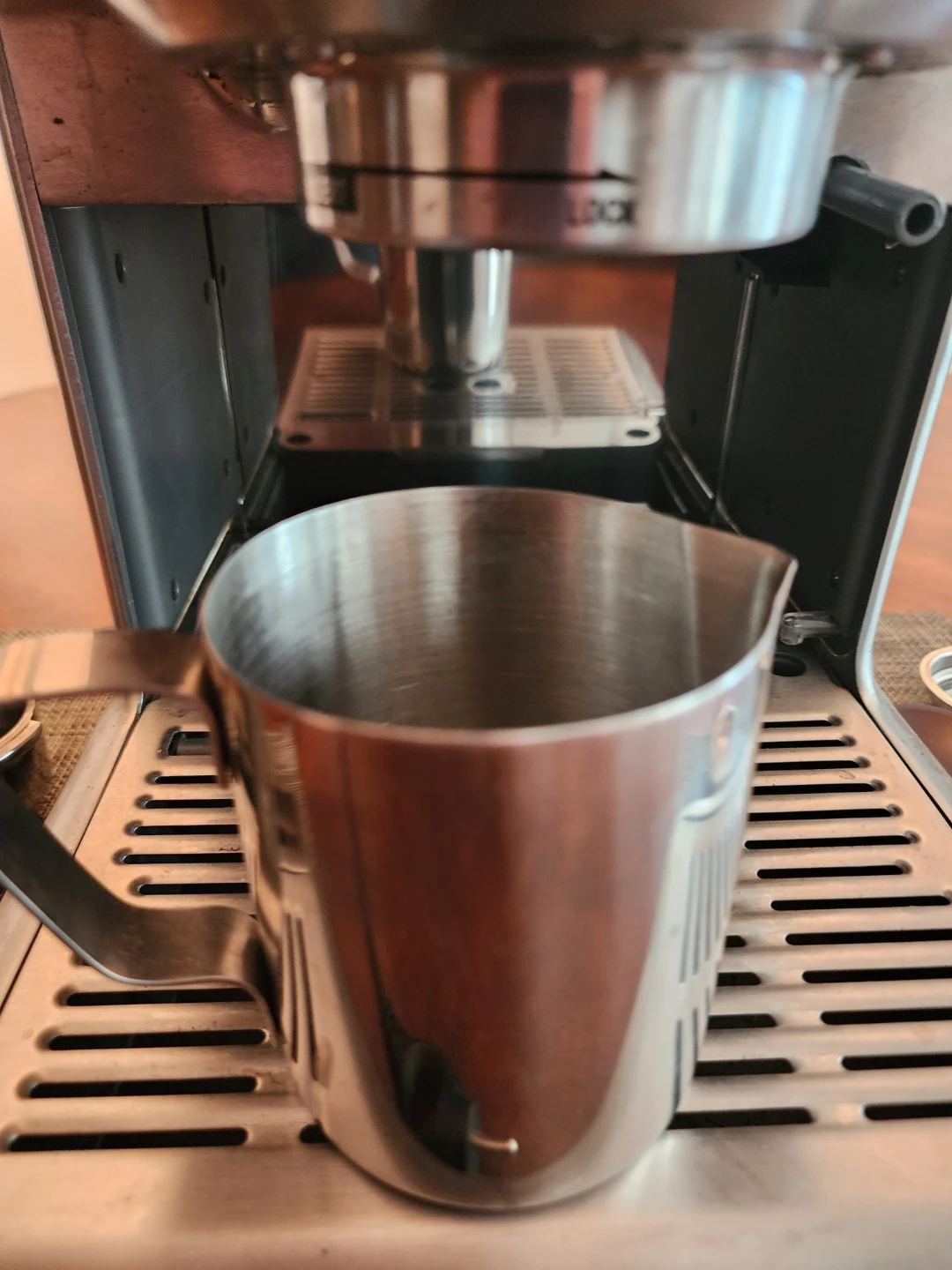 Breville Espresso Machine with Milk Frothing Pitcher - photo 5