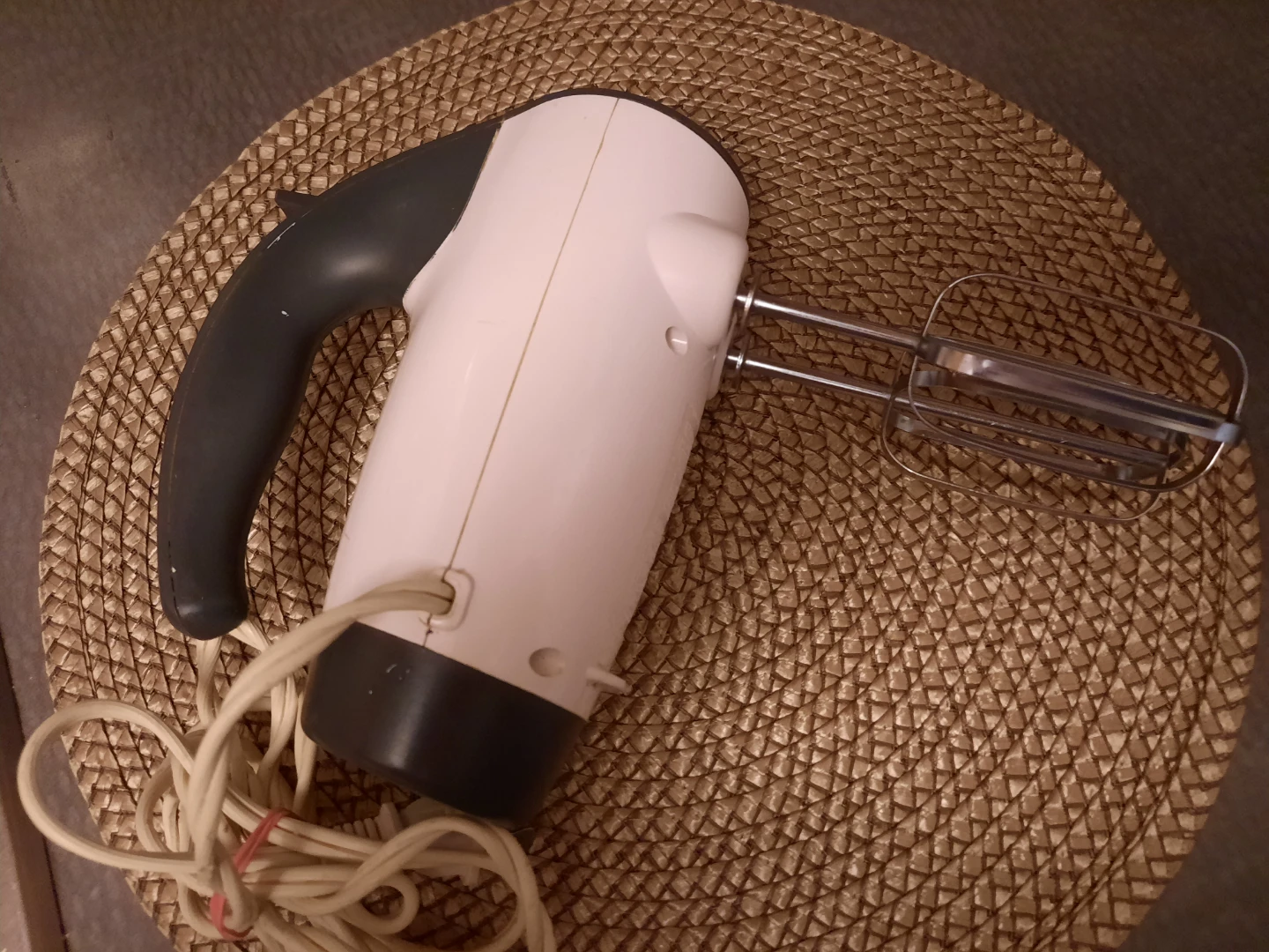 Hand Mixer