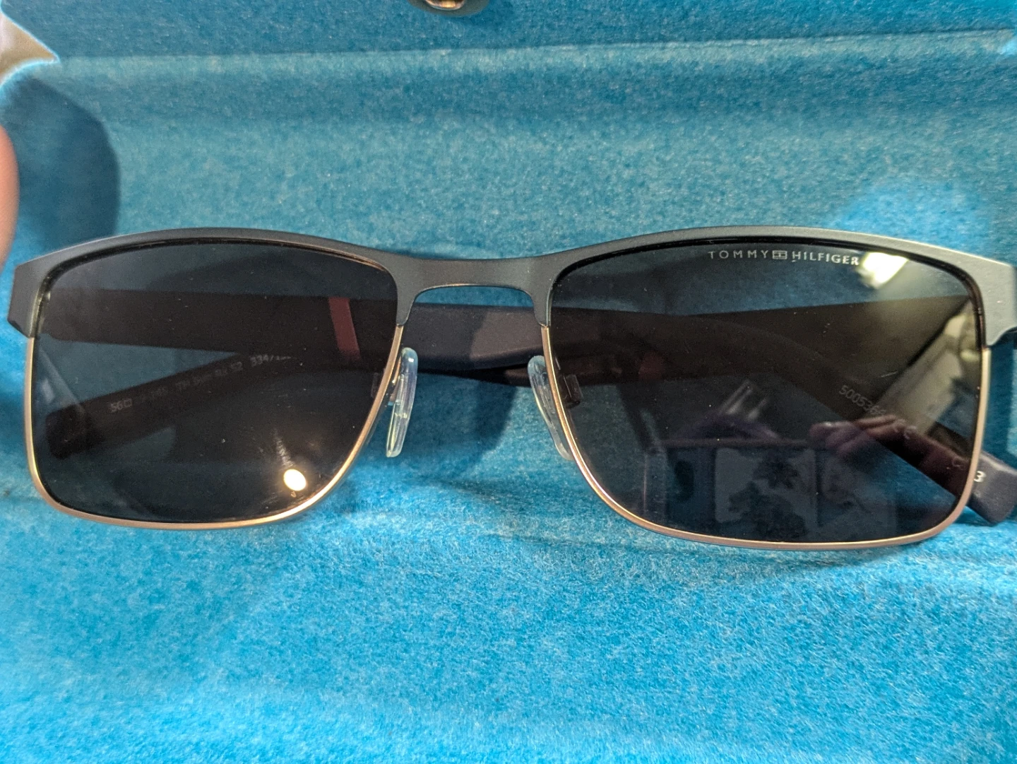 Tommy Hilfiger Sunglasses - photo 4