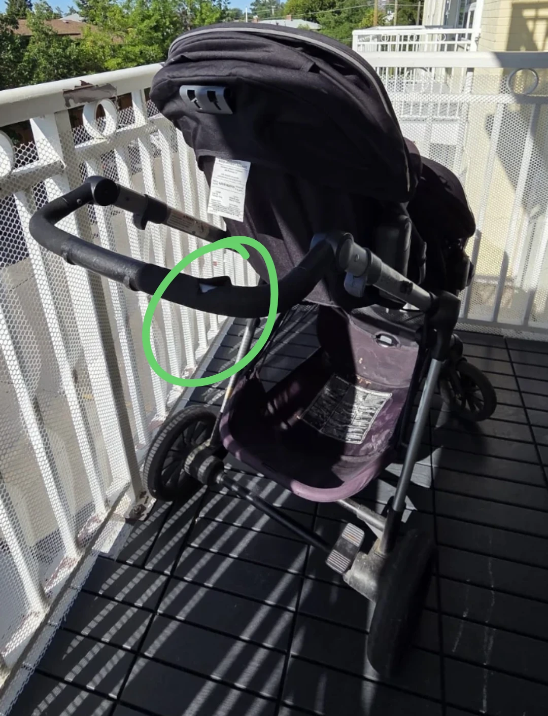 2 seater Evenflo Tandem Stroller - photo 2