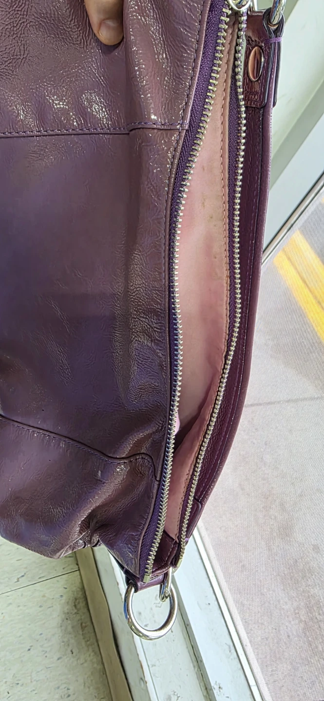 Autentic Coach Poopy Patent Leather Handbag - photo 4