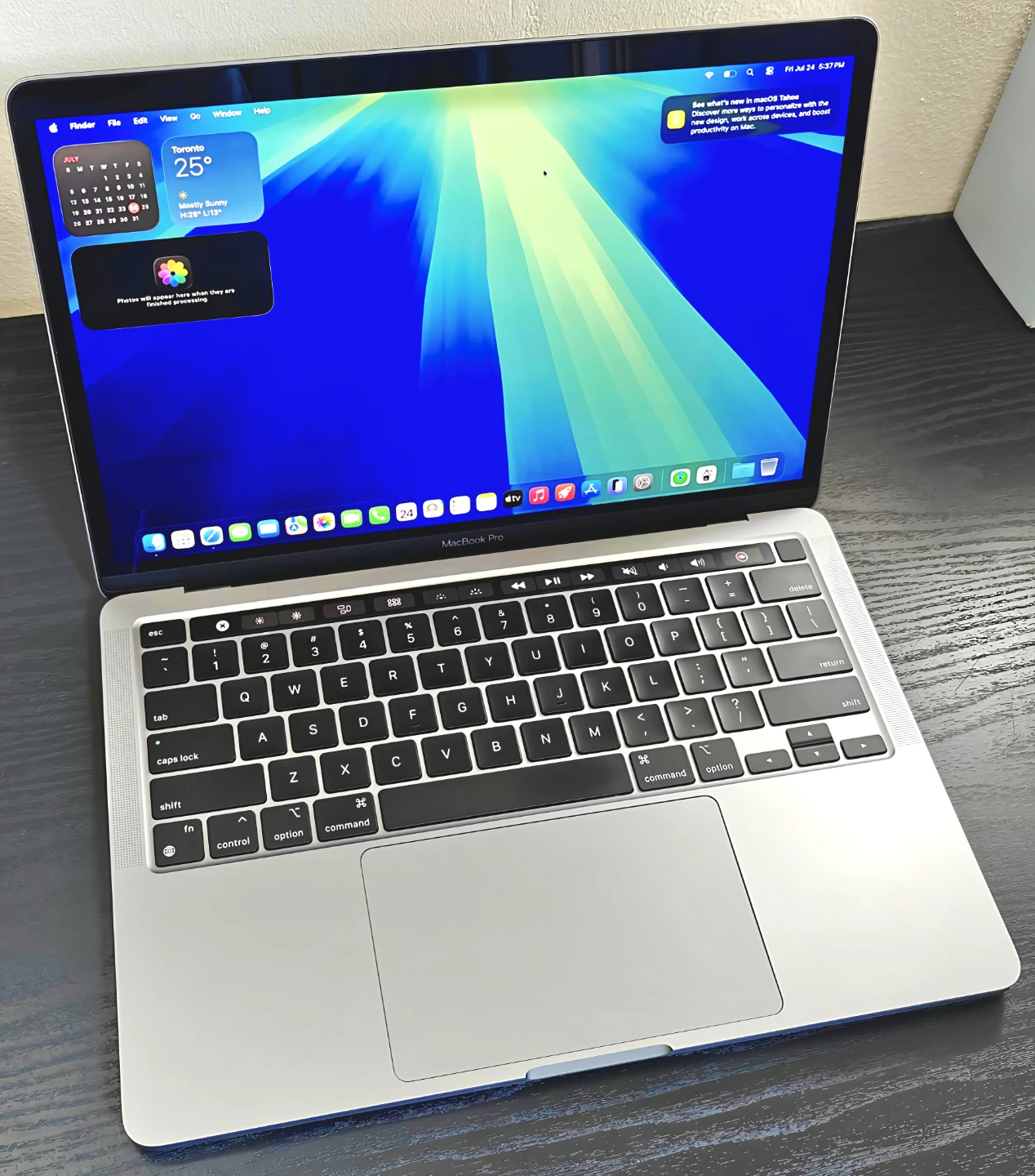 MacBook Pro 13 (2022) M2 – 16GB/512GB – Mint – 95 Battery Cycles