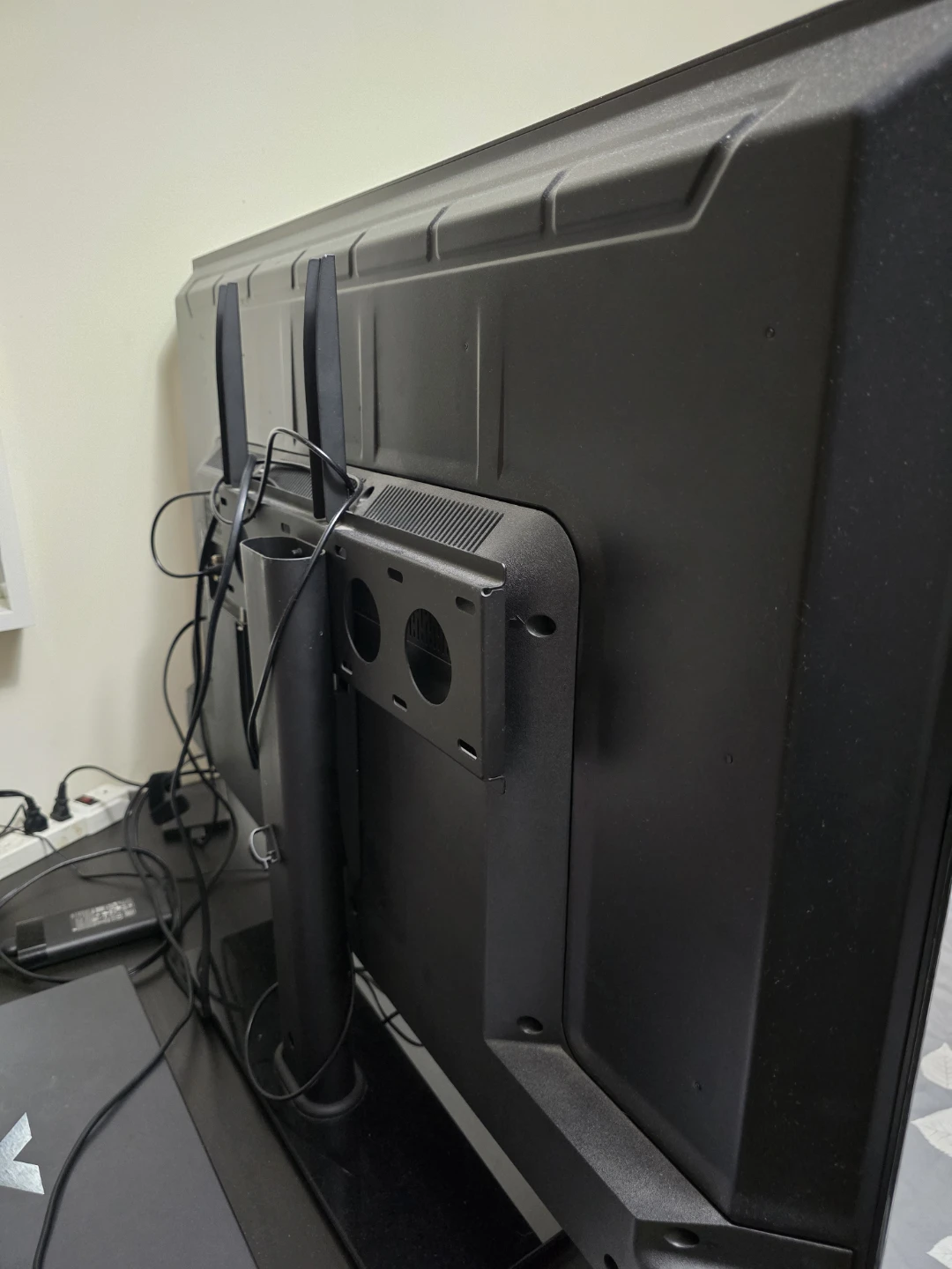 Samsung  43" Smart TV - photo 3