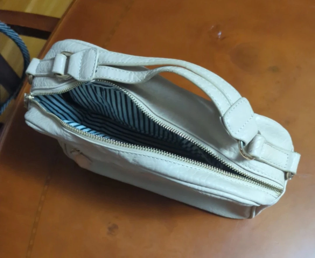 Light Beige Handbag with Striped Lining - photo 4