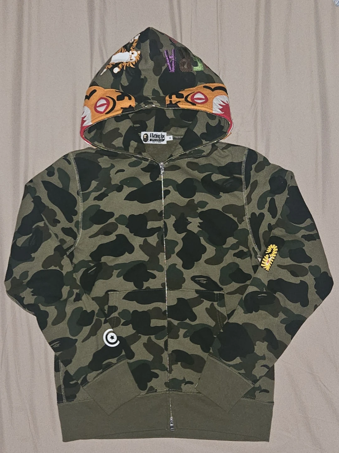 Authentic Bape 1st Tiger Camo Full Zip Men's Hoodie - photo 2