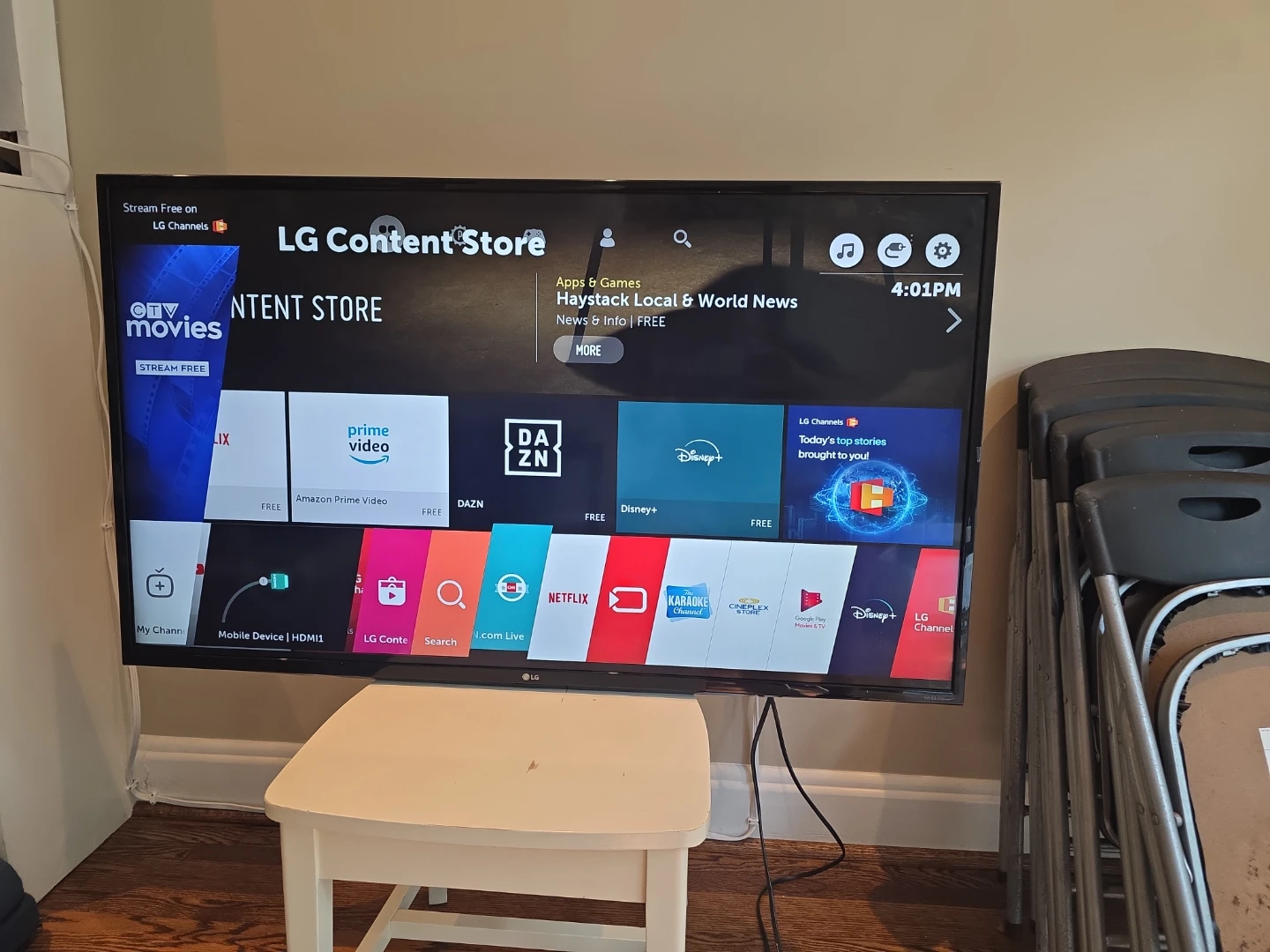 LG 49" 4K Ultra HD Smart TV (49UH6100) with Remote