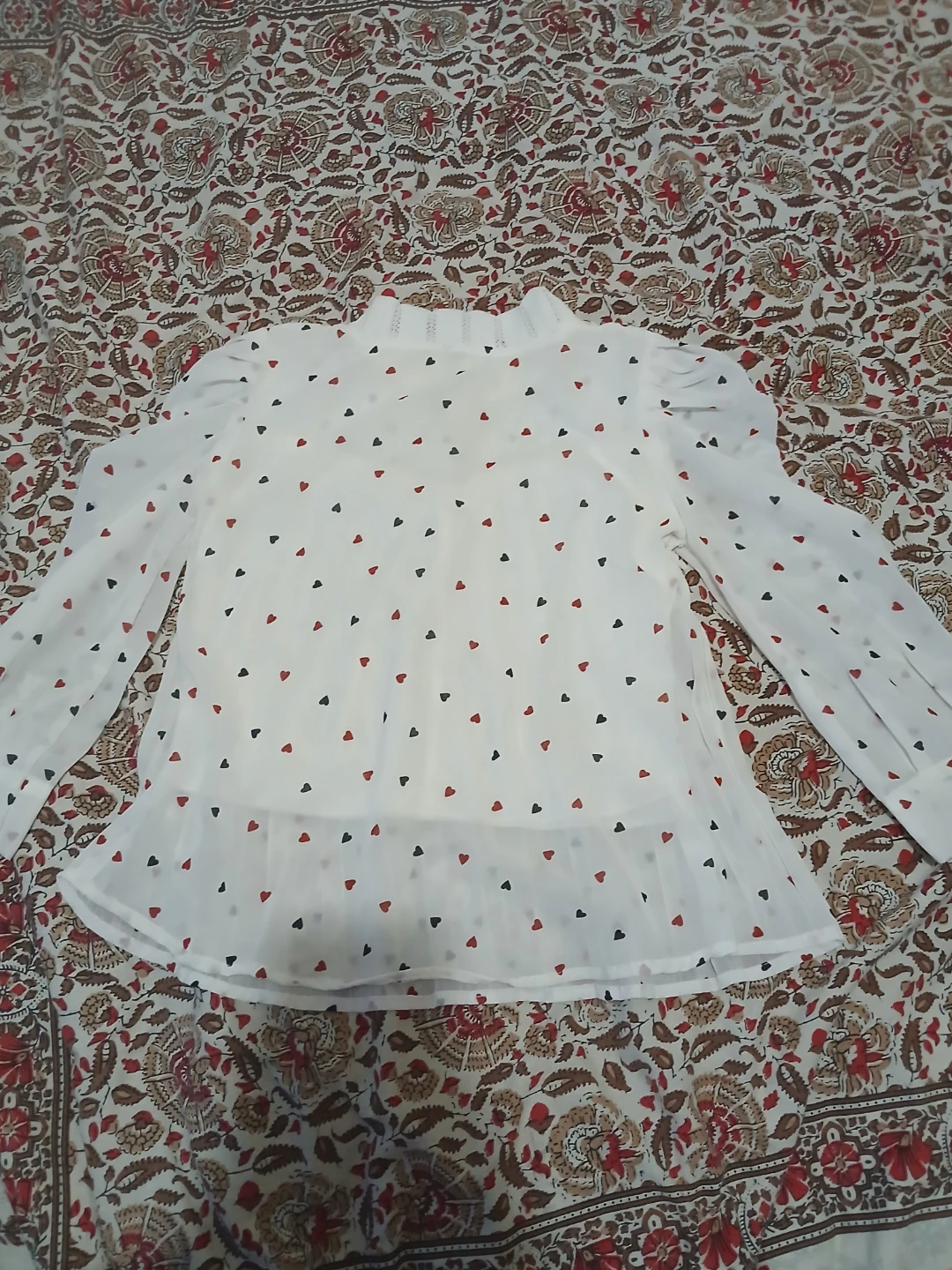 Women's White Blouse with Heart Pattern - photo 2