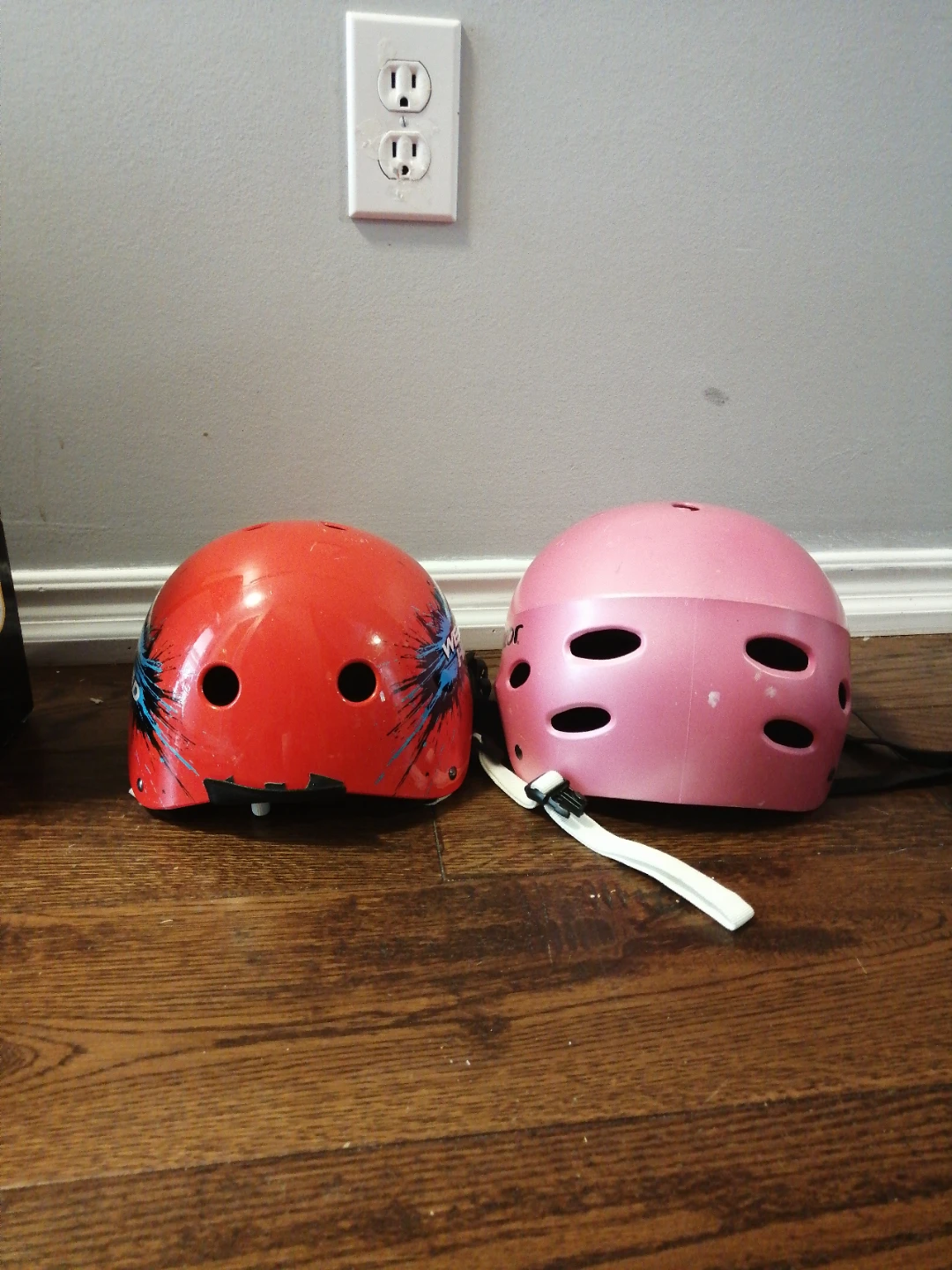 Bike Helmets 5 dollars each - photo 3