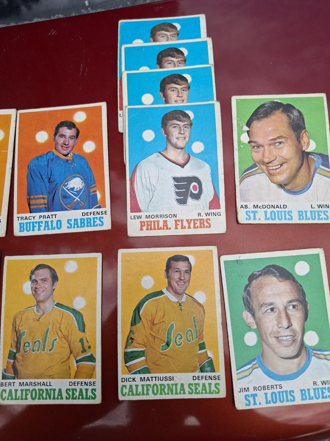 Vintage Hockey Cards from 1960's and 1970's - Various NHLers - photo 4