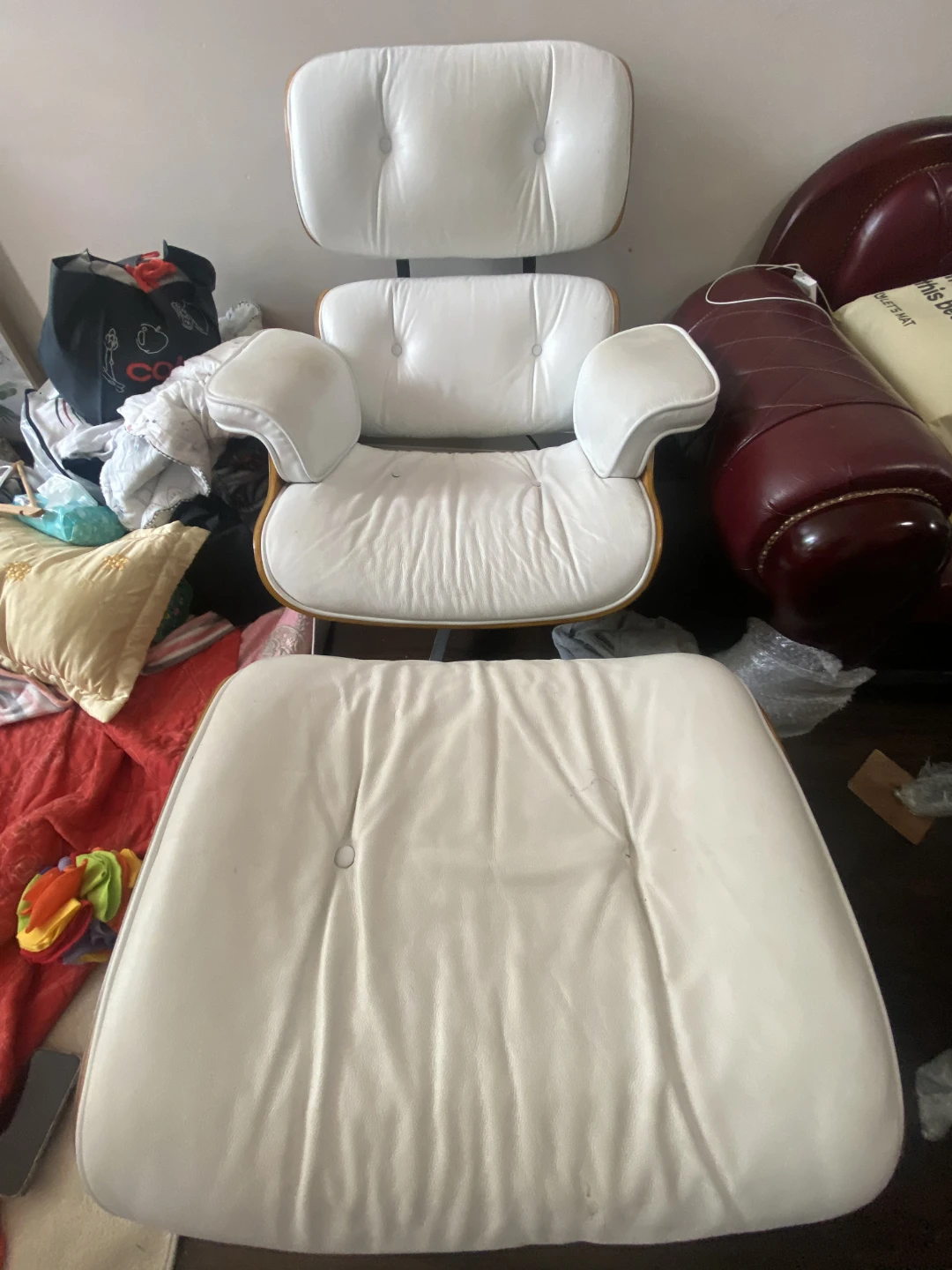 White Leather Lounge Chair and Ottoman