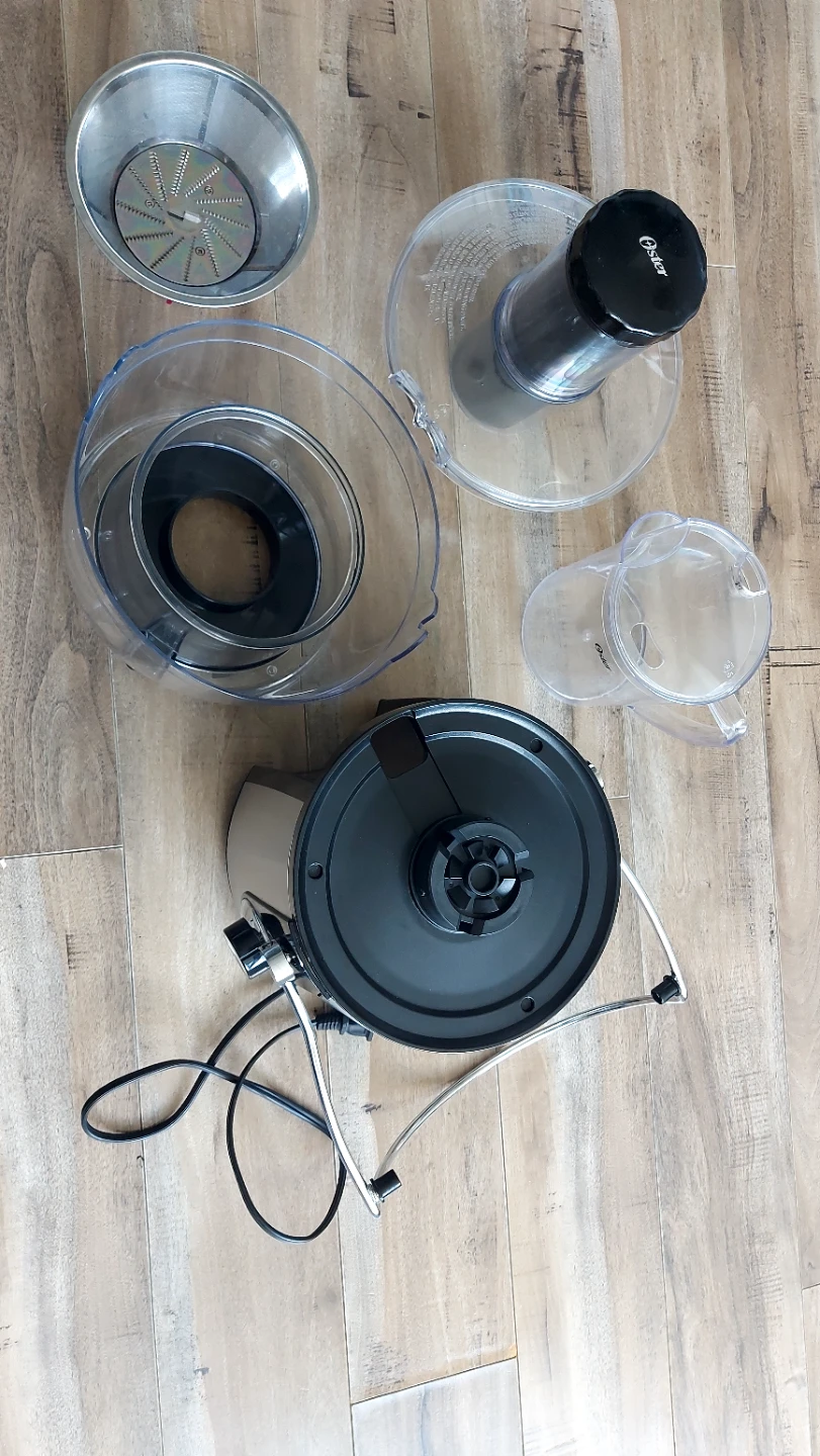 Oster Juicer – Good Condition - photo 2