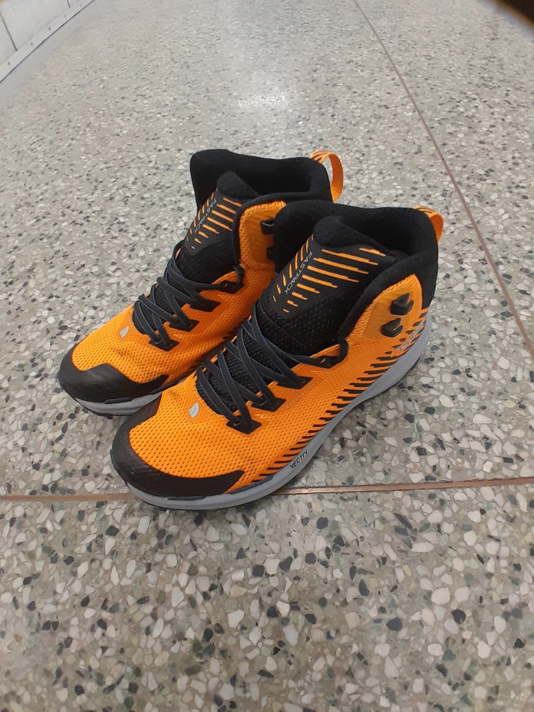 The North Face Orange Trail Running Shoes Men's Size 8.5 - photo 3