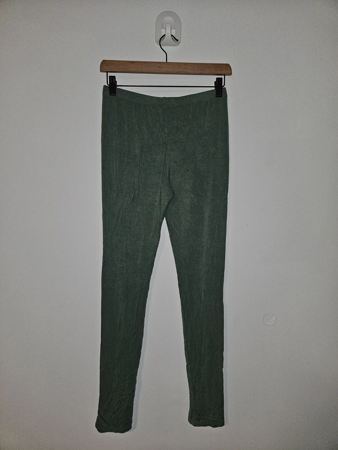 Fashion Nova Green Cut-Out Crop Top & pants - photo 4