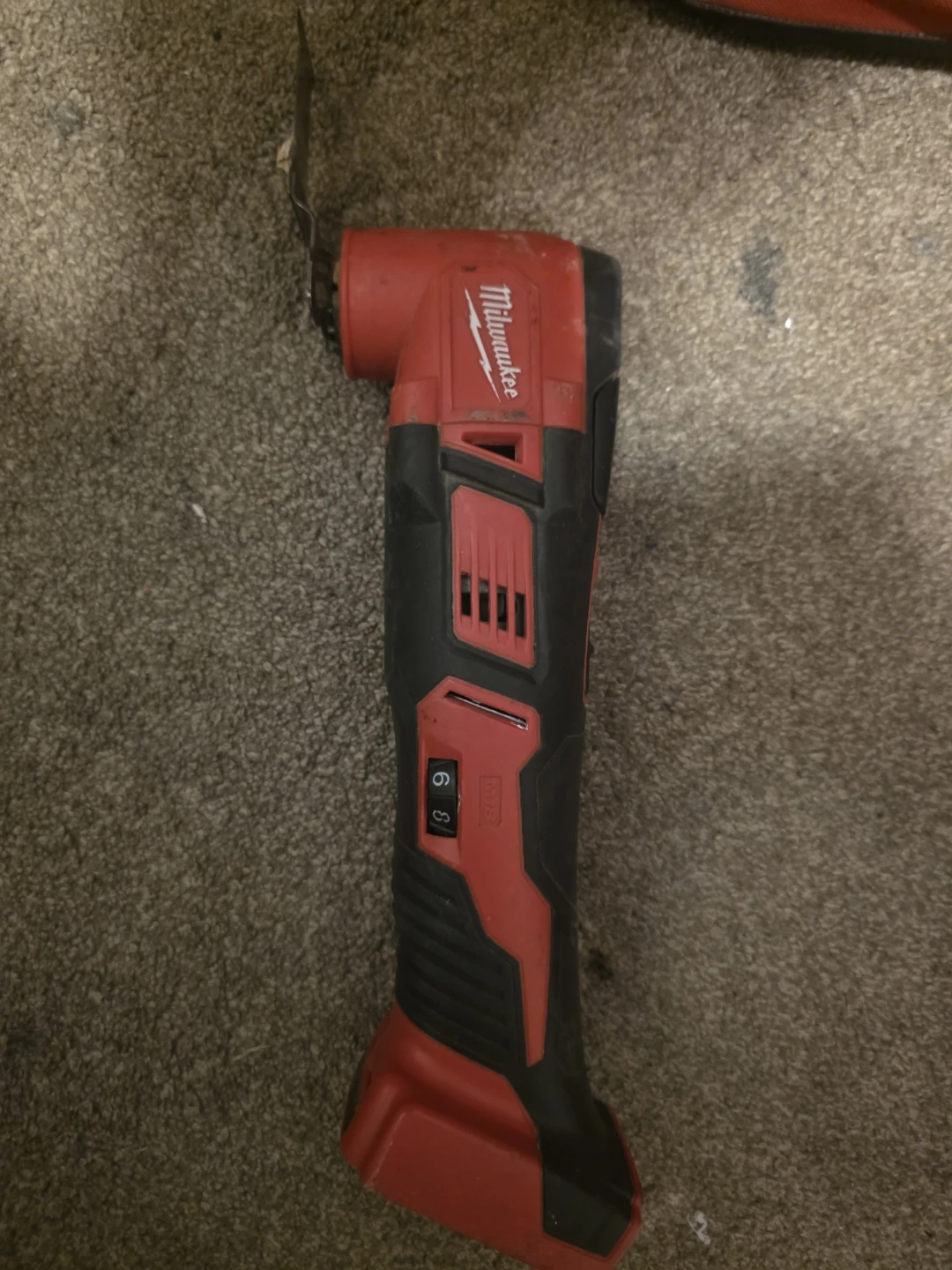 Milwaukee M12 Cordless Multi-Tool