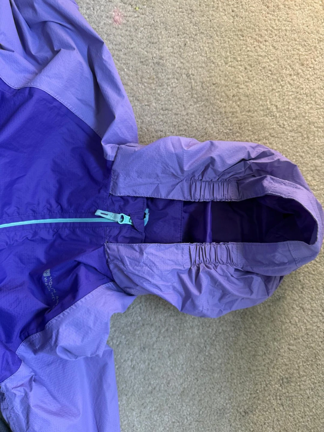 Mountain Warehouse Waterproof Jacket size 9/10 - photo 2