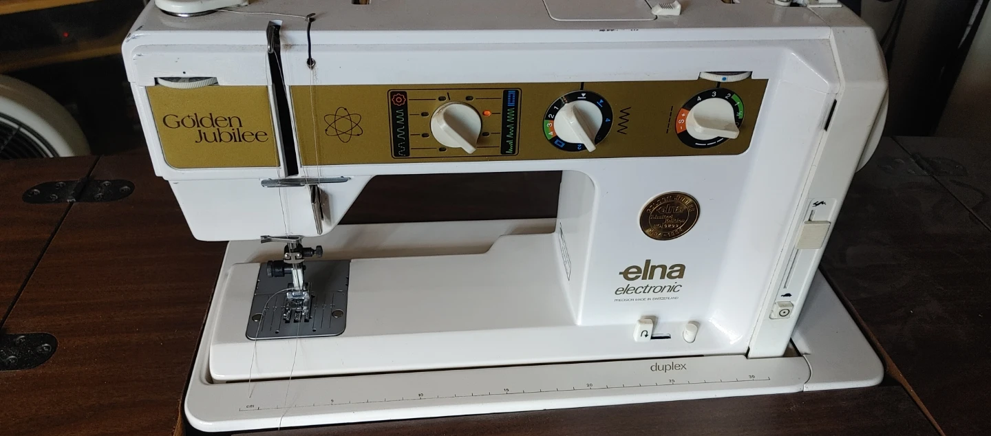 Elna Golden Jubilee Electronic Sewing Machine - photo 2