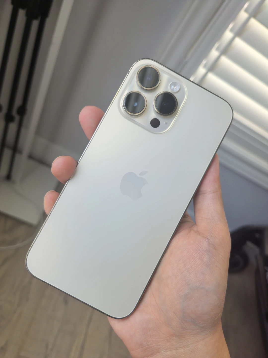 Apple iPhone 14 Pro Max - photo 2