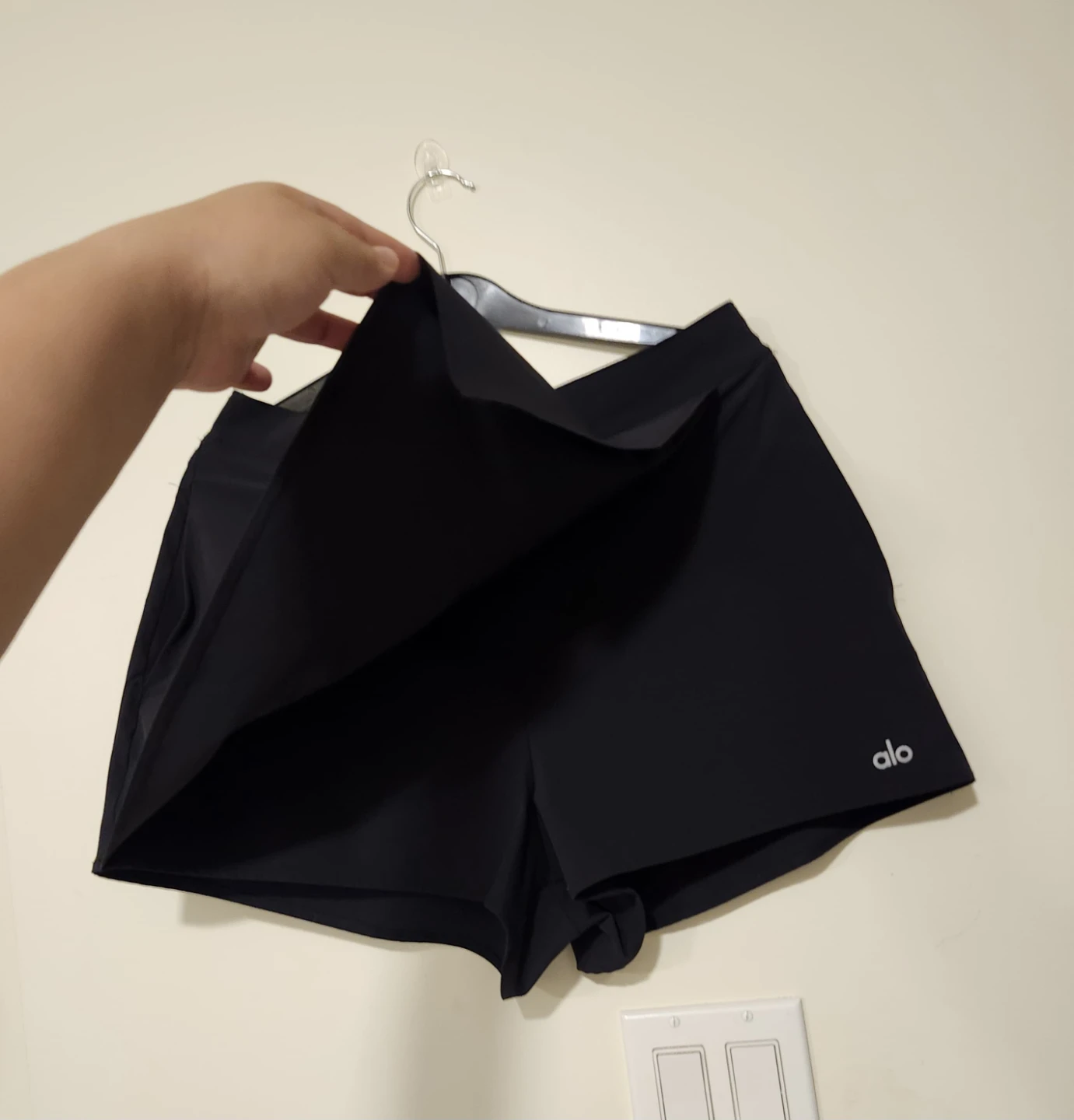 Alo Yoga Black Pleated Skort