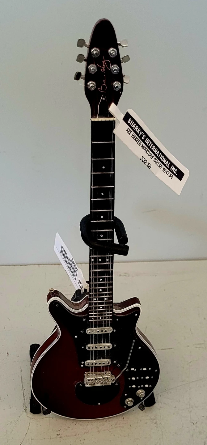 Axe Heaven Minature Replica Guitar (32429410)