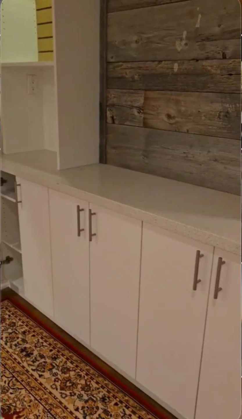 4 piece kitchen counter and cupboard..REG $4000 - photo 2