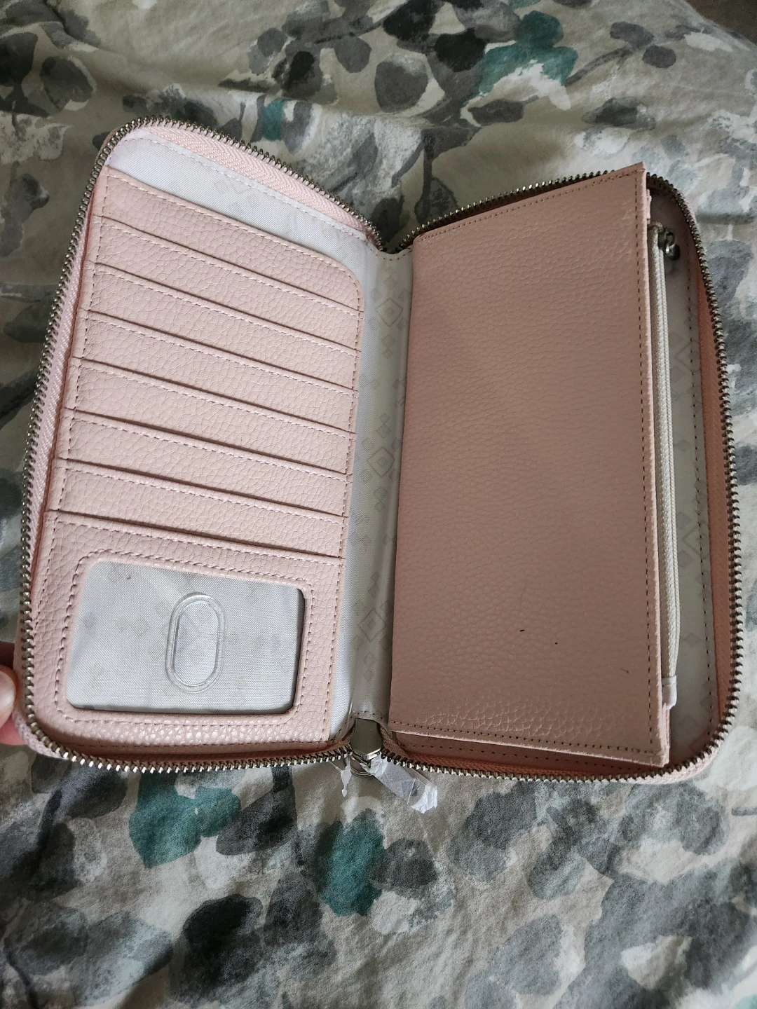 Thirty-One Pink Pebble Embossed Wallet