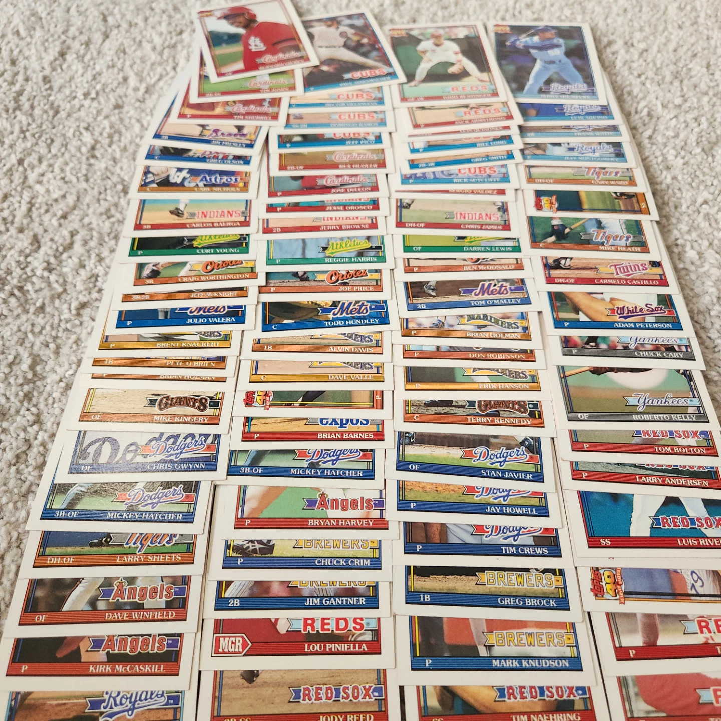 1991 Topps baseball cards  Lot of 80 players - photo 3