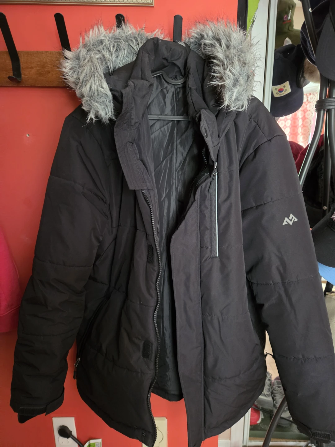 Northern Expedition Black Puffer Jacket with Fur Hood