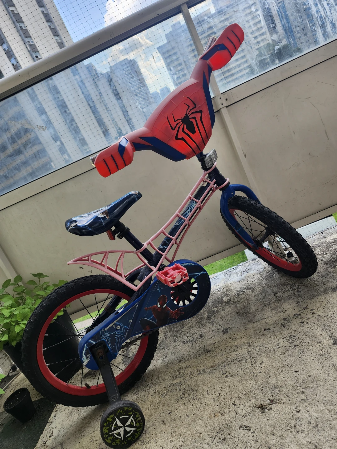 Kids Spiderman Bicycle with Training Wheels - photo 3