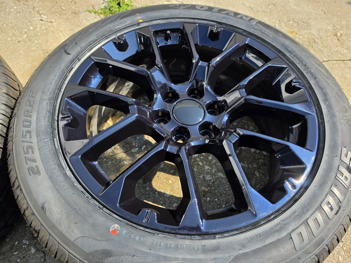 New 22 inch blue chevrolet tahoe rims wheels w new tires 6x139.7