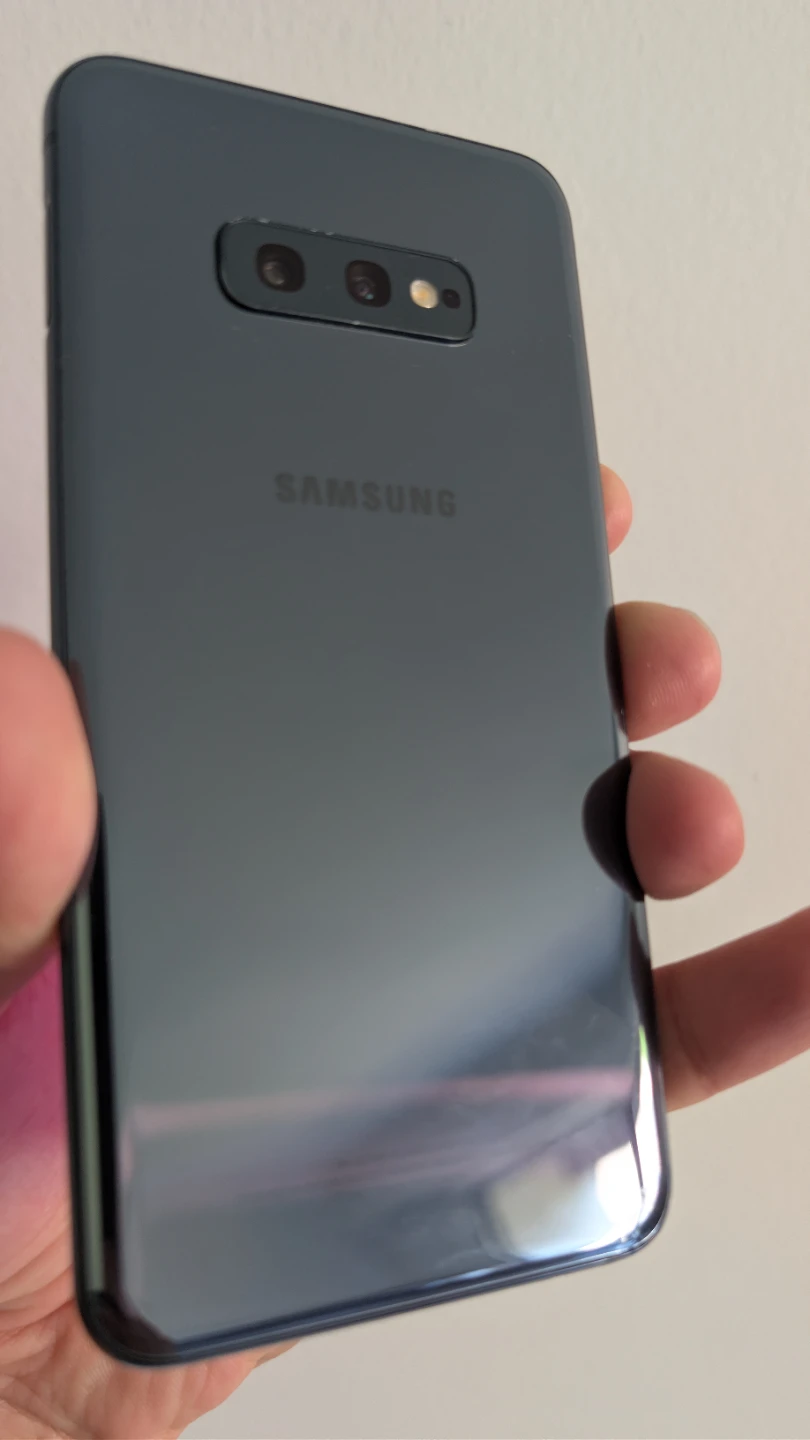 Samsung Galaxy S10e - Unlocked. - photo 5