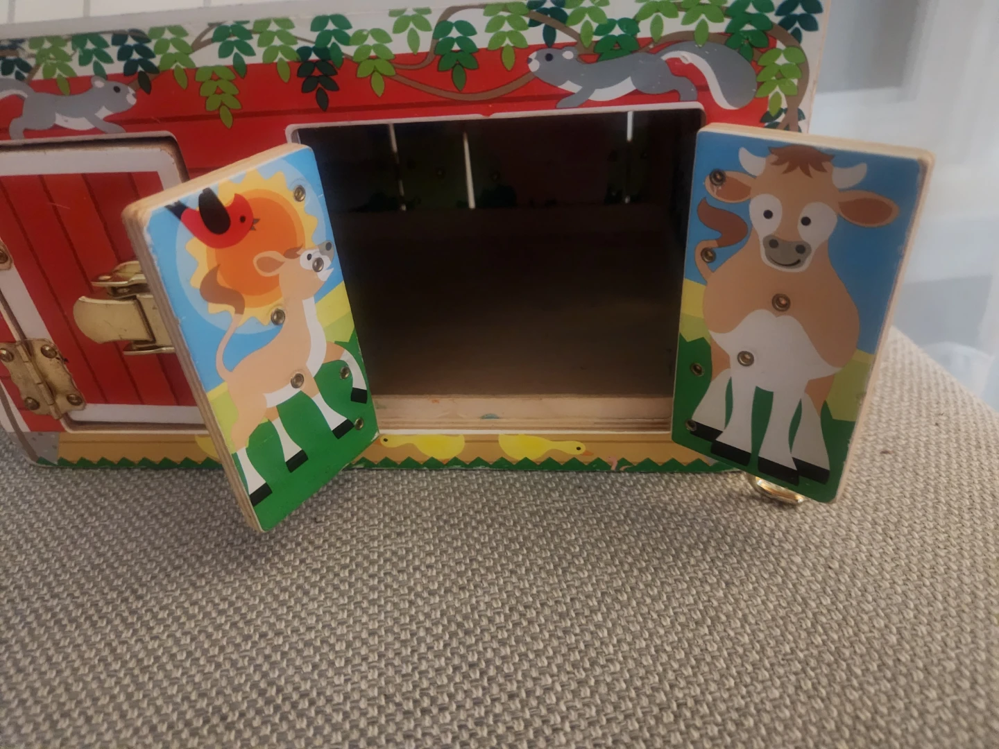 Wooden Barn Toy with Animal Puzzles - photo 3