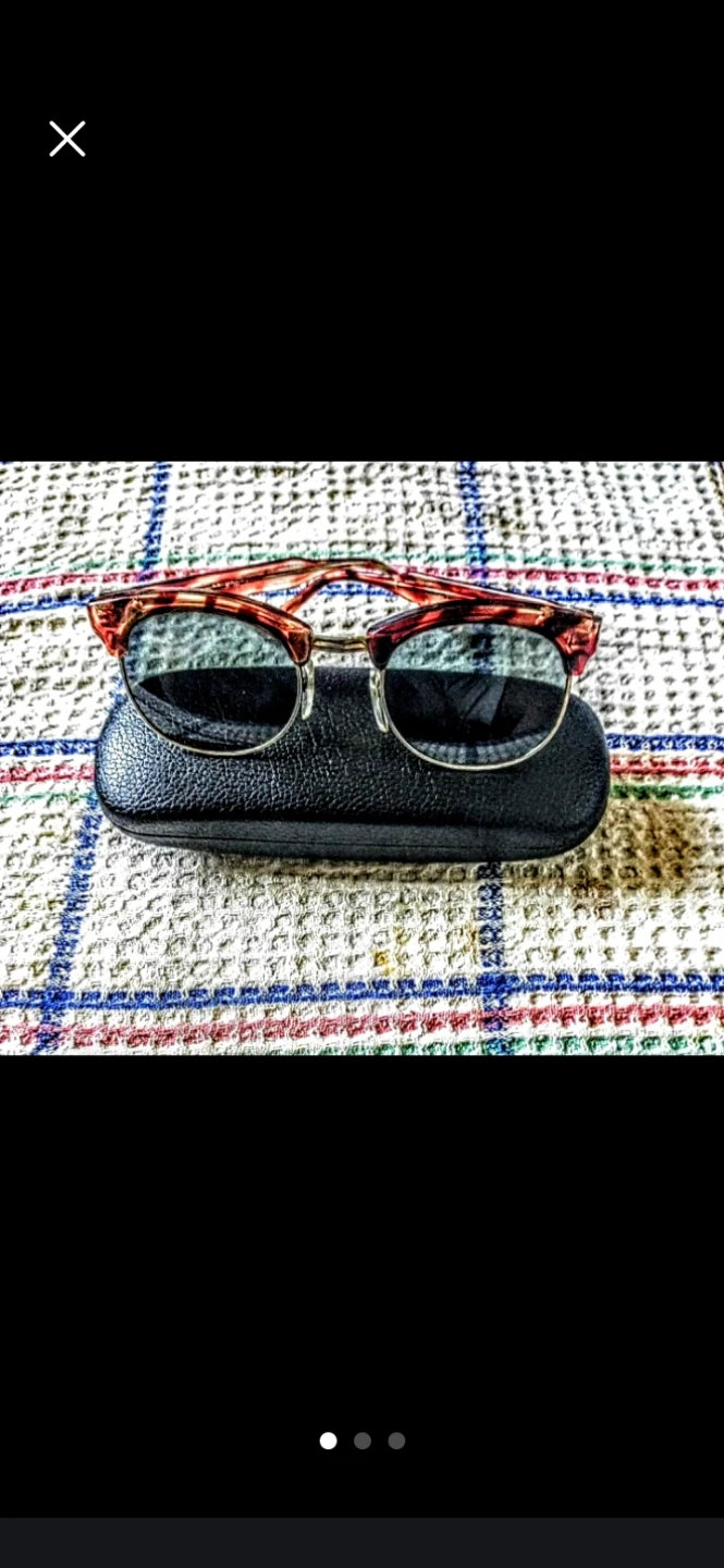 Tortoiseshell Sunglasses with Hard Case