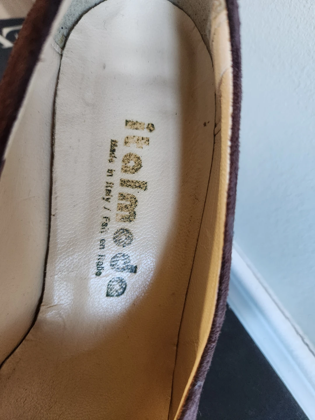 Evan Picone Brown Suede Heels - photo 3