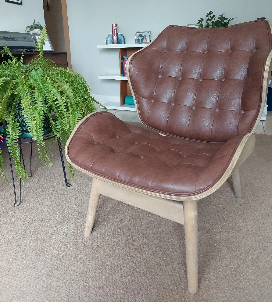 Accent Chair (Structube)