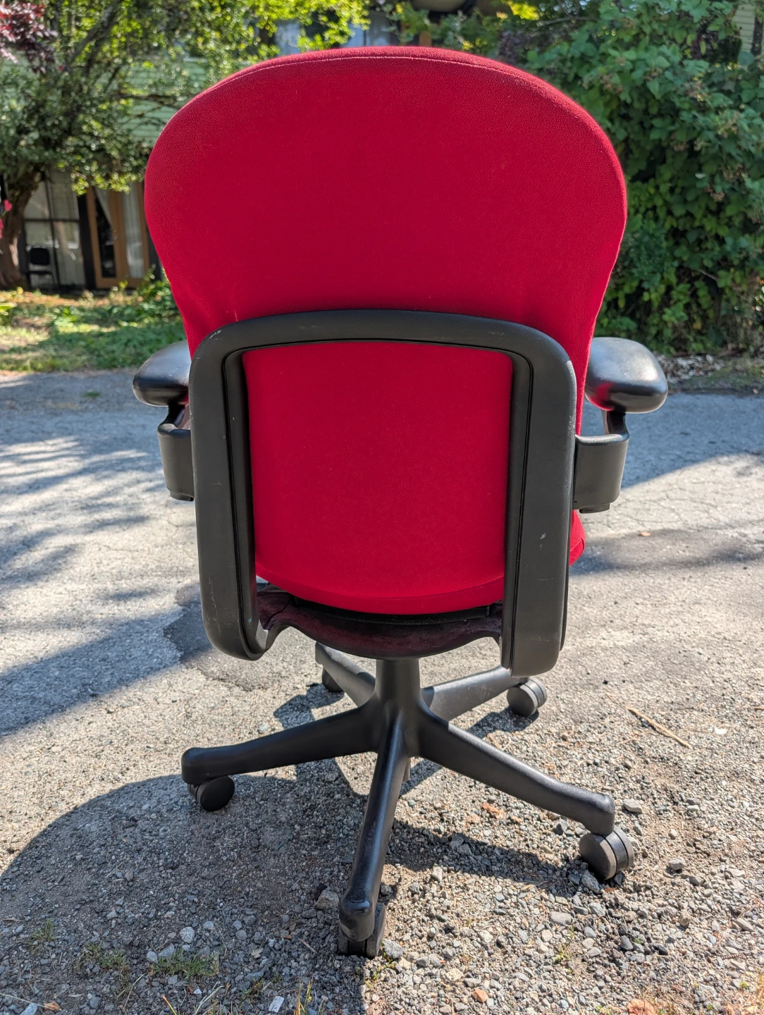Red Office Chair - photo 2