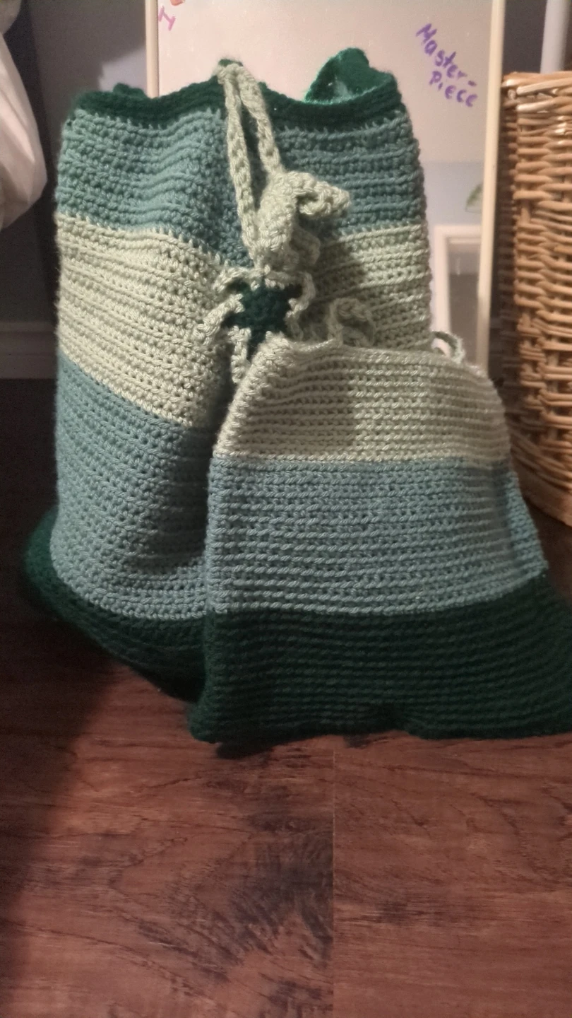 Crocheted Bags - photo 4