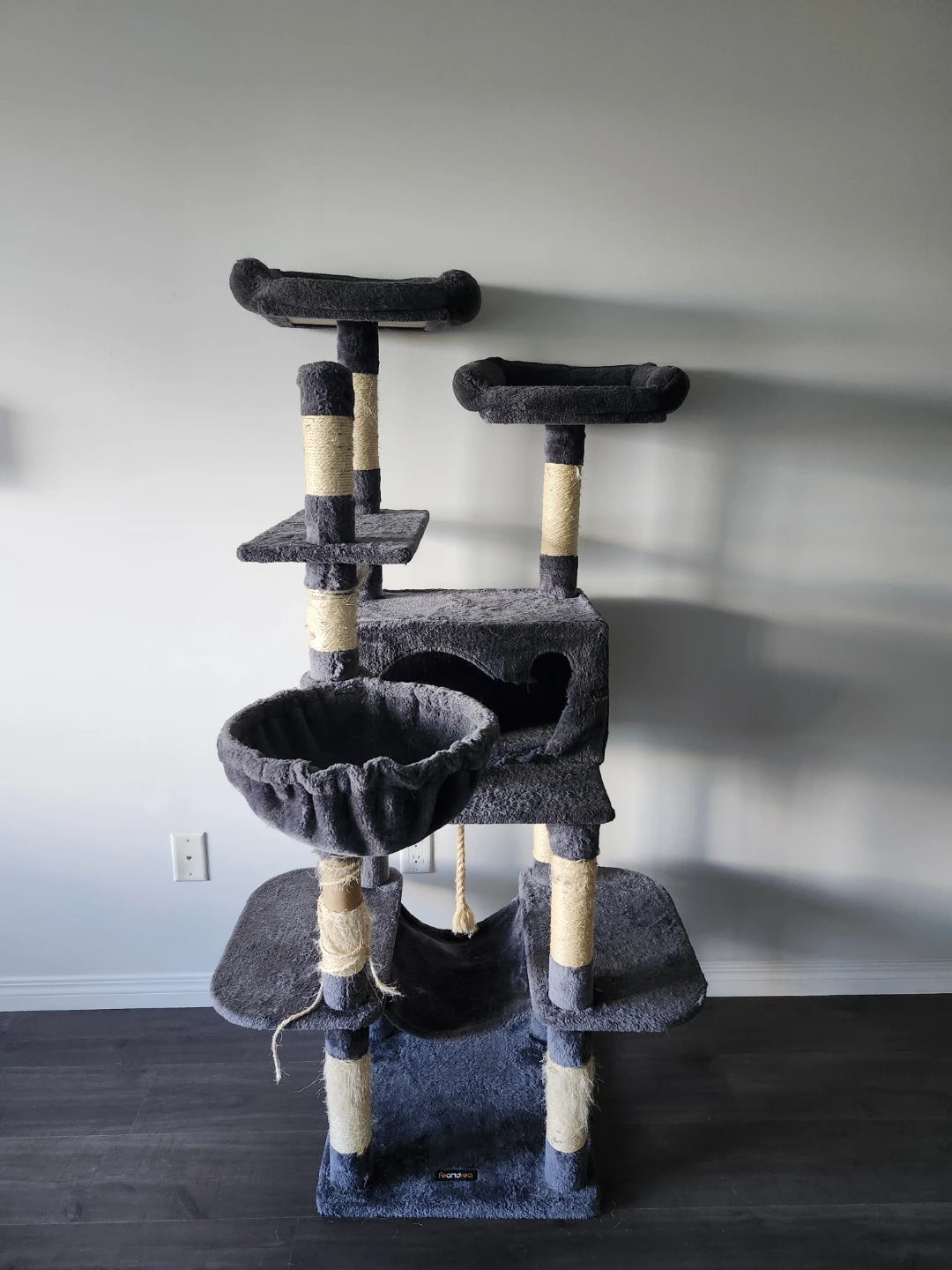 FREE CAT TREE