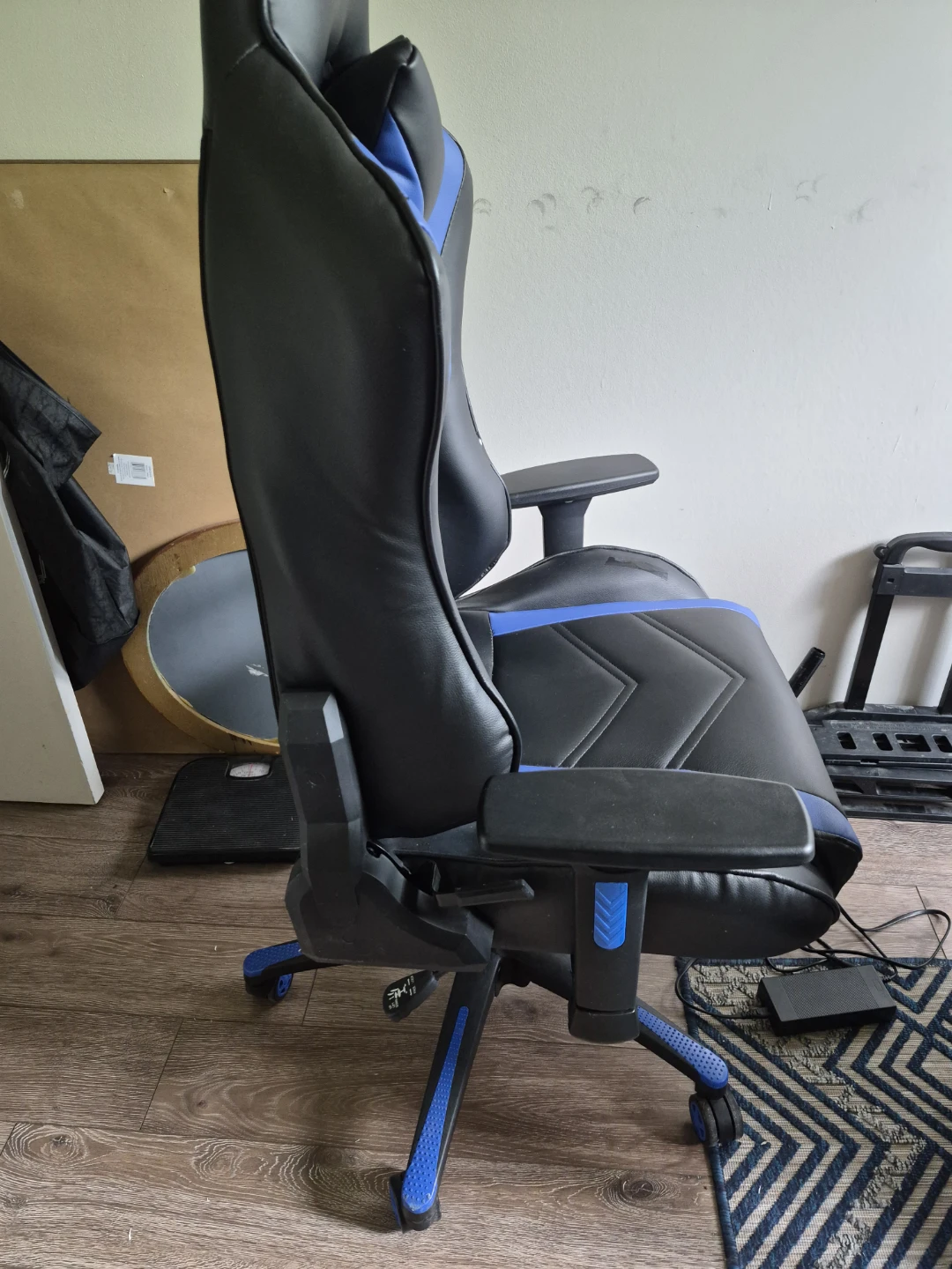 EMERGE Gaming Chair - Black & Blue - photo 2