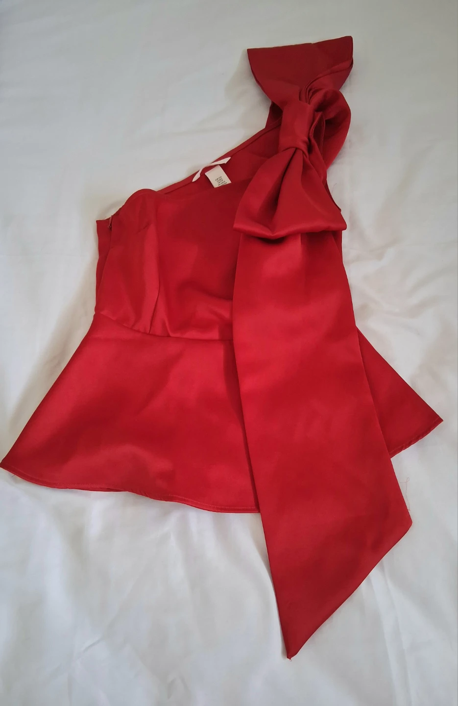 New H&M Red One Shoulder Bow Top