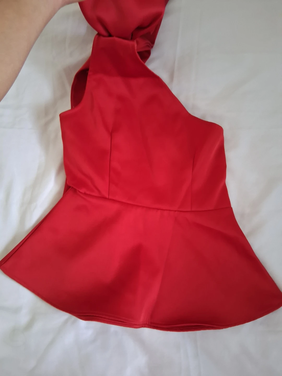 New H&M Red One Shoulder Bow Top - photo 5
