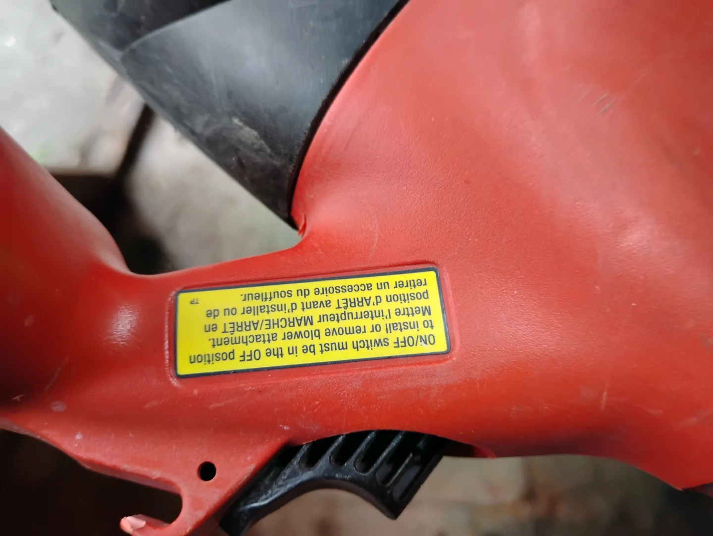 Black & Decker Electric Leaf Blower - photo 4